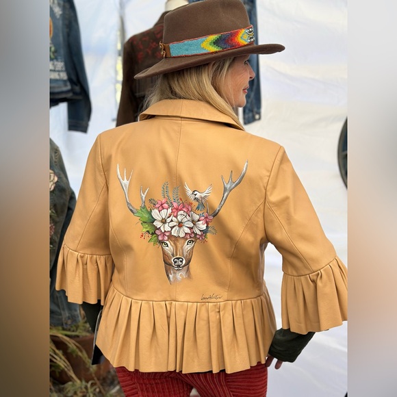 Terry Lewis Jackets & Blazers - Terry Lewis Handpainted deer buttery soft tan pleated leather jacket sz MD OOAK